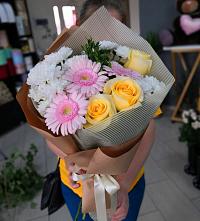 Букет цветов из:  Герберы, Розы и Хризантемы в Шипуново