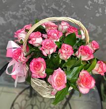 Цветочная композиция из Розы в корзине #REPLACE_PRED# Шипуново