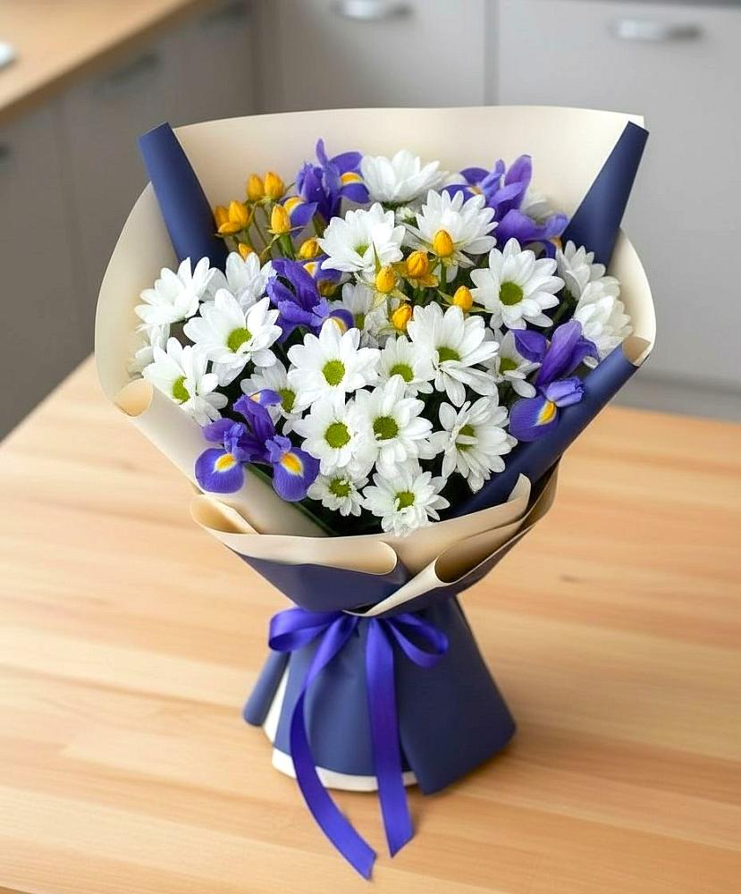 Букет цветов из: Розы, Ирисы и Хризантемы в Шипуново